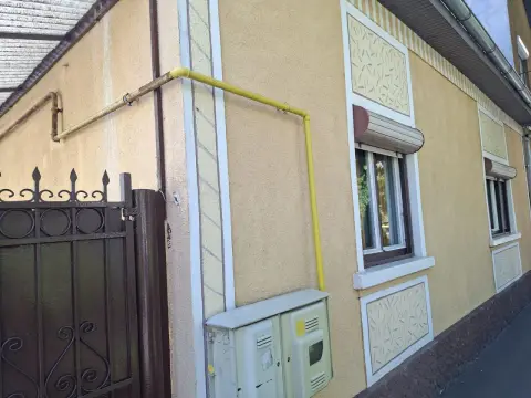 BRASADAS vinde casa individuala 4 cam 4.1 ari Semicentral.