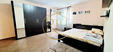 Oferim spre inchiriere apartament cu 1 camera,loc de parcare,Complex Studentesc