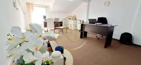Oferim spre inchiriere spatii pentru birouri, zona Soarelui, parcare privata