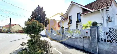 Oferim spre vanzare, proprietate deosebita, 7 camere, zona Modern 0% Comision