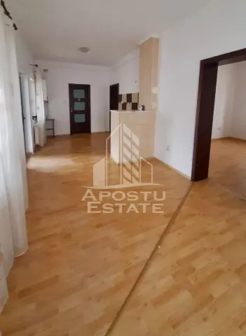 Casa individuala, zona Parneava