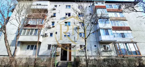 Oferim spre vanzare, Apartament cu 3 camere, Girocului, Sp. Judetean