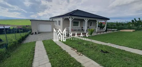 Casa individuala | 4 Camere | 695MP teren | Sura Mare