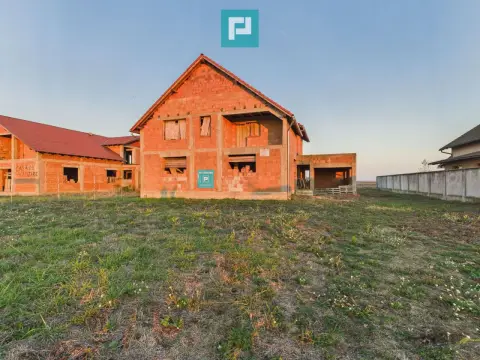 Proprietate impresionantă între Curtici și Macea