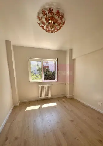Apartament 4 camere Stefan Cel Mare-Badea Cartan
