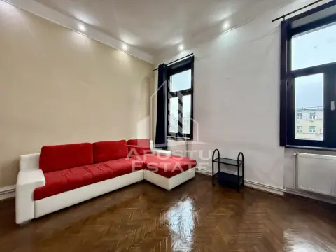 Apartament o camera, 43mp, centrala proprie, Ultracentral