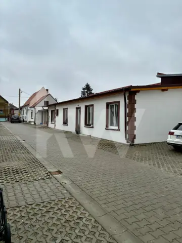 Apartament la casa zona Turnisor!