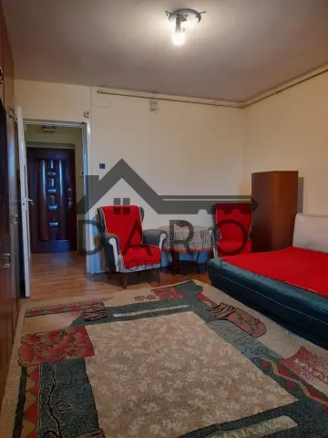 Garsoniera de închiriat, în Aleea Carpați.
