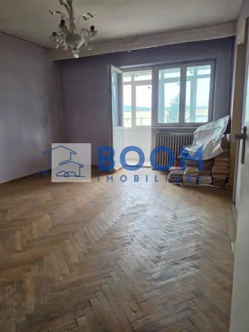 Apartament 4 camere decomandat | Traian, Râmnicu Vâlcea | 70,43 mp, etaj 4