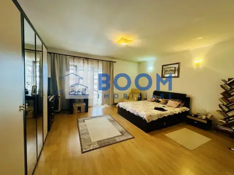 Casa moderna Vladesti | Zona Exclusivista | Curte interioara |