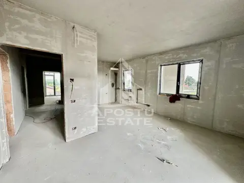 Apartament cu 3 camere, semidecomandat, etaj 1, zona Lidl din Giroc