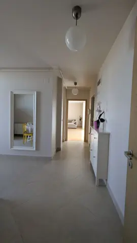 Penthouse, 100 mp utili, 50 mp terase