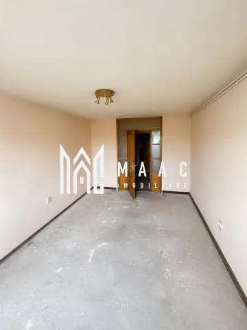 Apartament 1 Camera de Vanzare I De Renovat I Promenda Mall