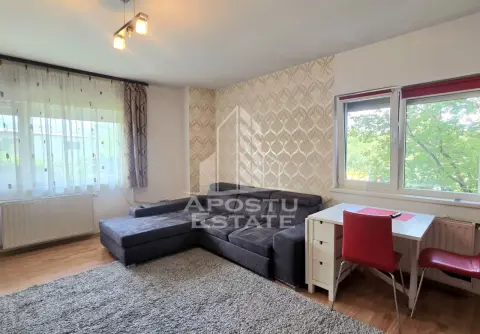 Apartament de vanzare cu 3 camere, bloc nou, centrala proprie,Aradului
