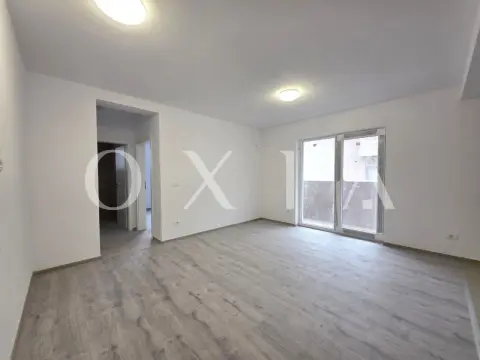 AX1274 Giroc, Central, Apartamente cu trei camere