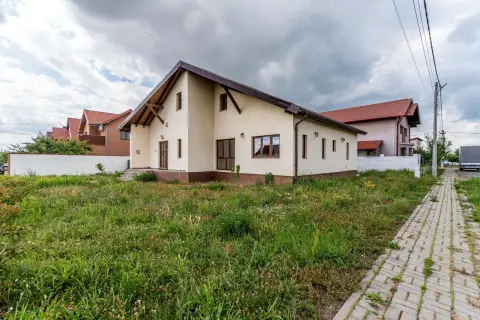 VÂNDUT - Casă 2022 în Vladimirescu, la 5 minute de Arad | 4 Camere