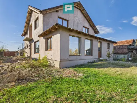 Proprietate impresionantă în Nădab