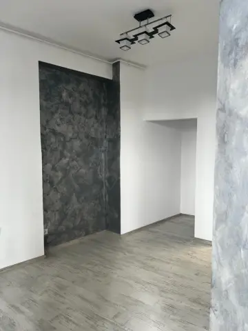 Apartament 2 camere De inchiriat zona magheru piata romana