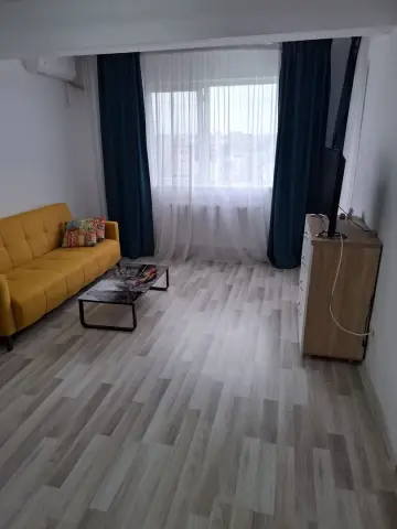 BRASADAS închiriază garsoniera 5/5 LIFT PARCARE pe Binelui.
