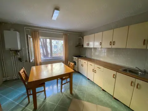 proprietar inchiriez apartament 2 camere Tei