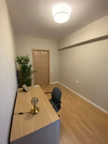 Apartament 4 Camere Zona Sisesti de închiriat