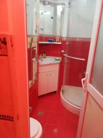 Închiriez apartament doua camere, în Doamna Ghicaa
