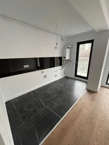 Ag BRASADAS închiriază apt 2 cam 2024 Casa Poporului.