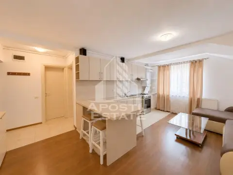 Apartament cu 3 camere de vanzare, loc de parcare, Dumbravita