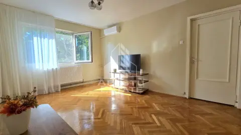 Apartament cu 2 camere, etaj intermediar, centrala proprie, zona Dacia