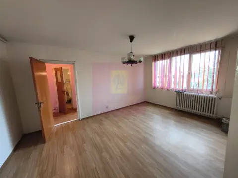 Drumul Taberei - Valea Ialomiței, Apartament 3 camere în Bloc P+4