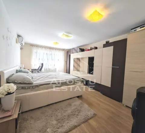 Apartament de vaznare cu 2 camere, decomandat, Torontalului, Timisoara