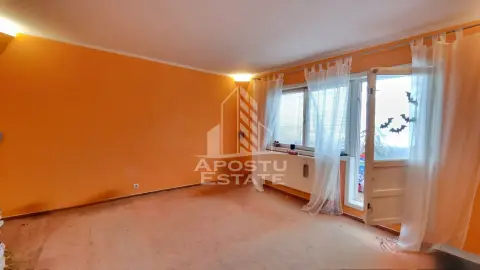 Apartament cu 3 camere, 2 bai, 2 balcoane, zona Calea Aradului