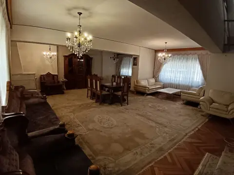 Vanzare 5 camere Batistei