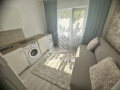 Garsoniera de vanzare, 13 mpu, zona Soarelui