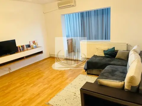 Vând apartament cu 2 camere-Aradului