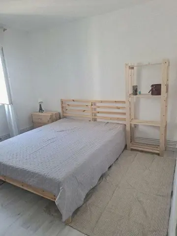 De inchiriat apartament 2 camere, Piața Centrală, 450 euro