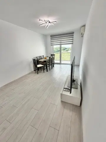 Garsoniera complet mobilata - bd. Timisoara 101N - loc parcare