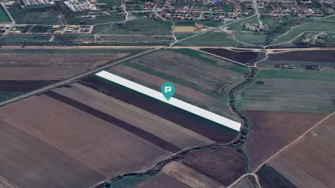 Teren intravilan la stradă principală Remetea Mare