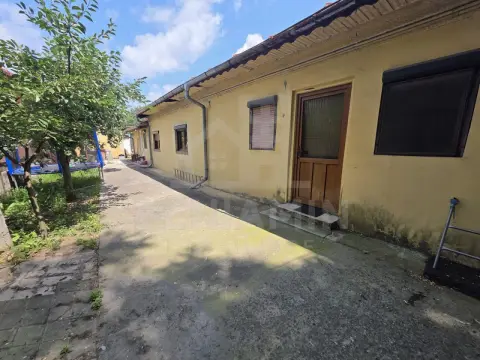 Casa cu 5 camere de vanzare in zona Bordei Calea Bucuresti 785mp