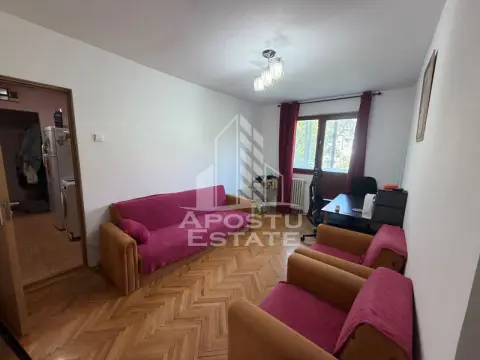 Apartament cu 3 camere ,etaj intermediar, Zona Dacia ,Timisoara