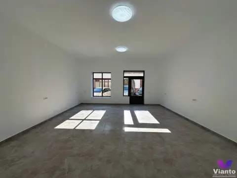 Spatiu Comercial Stradal la Parter - Ultracentral