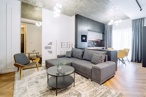 Apartament nou cu 2 camere in bloc "Verde" Zona Centrala