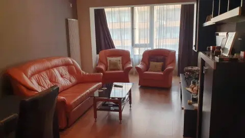 De vanzare – Apartament 3 camere -Complex Vega, Strada Tecuci