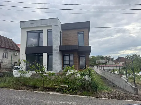 Casa premium in stil Mediteranean, zona Dealuri | Spitalul Judetetan