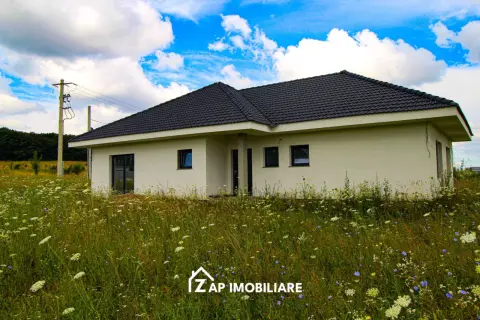 Corunca - 4 Camere 4 băi - 120 mp - 540 mp teren