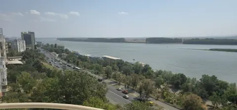 Exclusivitate - Apartament 3 camere, 92 mp - Faleza Dunarii