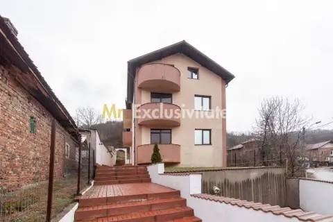 Casă spațioasă P+1+M – Izvorani, Ștefănești | Ideală pentru 2 familii!