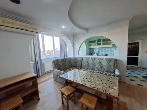 Apartament 3 camere 72 mp utili etaj 2 baie cu fereastra in Terezian