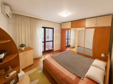 Apartament vanzare 3 camere Decebal, Centrala proprie