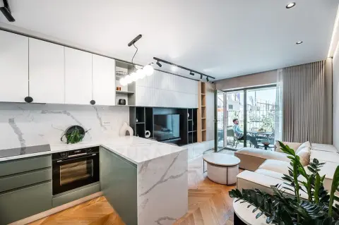 Aapartament 3 camere 79 mp utili terasa 19 mp zona Țiglari